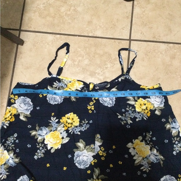 Torrid Dark Blue and Yellow Tie Front Camisole Blouse - Picture 5 of 8